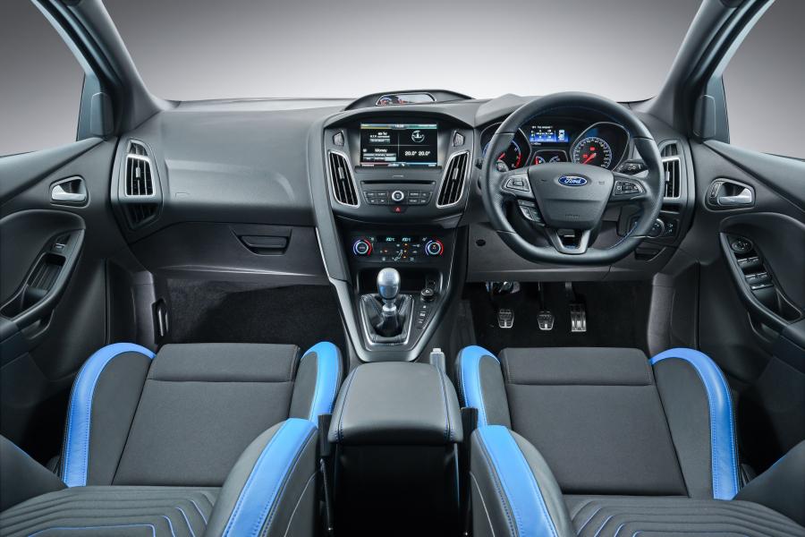 Торпедо Ford Focus RS 2016 года  (ZA) (фото 23 из 30)